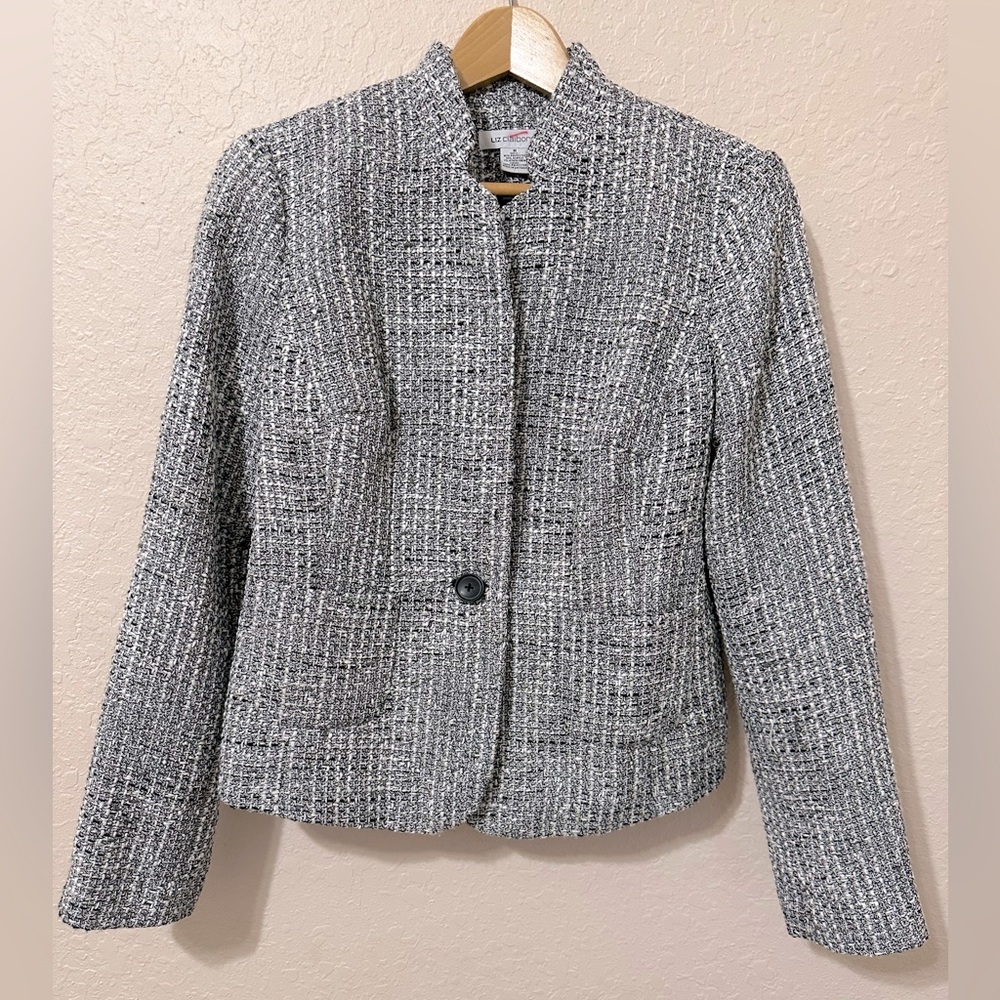 Liz Claiborne women’s woven jacket Size M Beautiful condition Fall/Winter/Spring